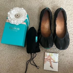 Tieks in black size 8